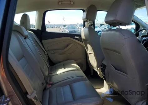 2014 Ford C-Max Premium z USA, uszkodzony, nr VIN 1FADP5CU4EL501607